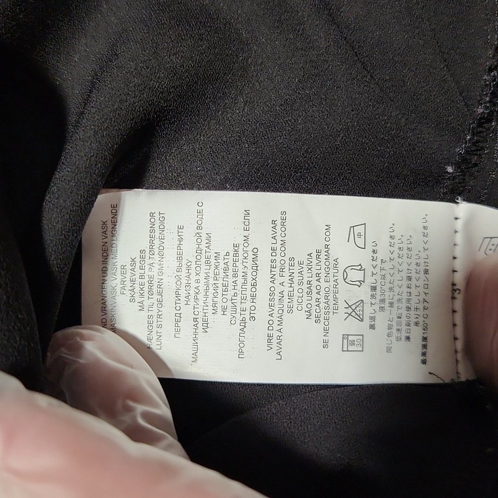 MICHAEL  KORS Size M. Silk Elegant Black Women's Top - Picture 13 of 13